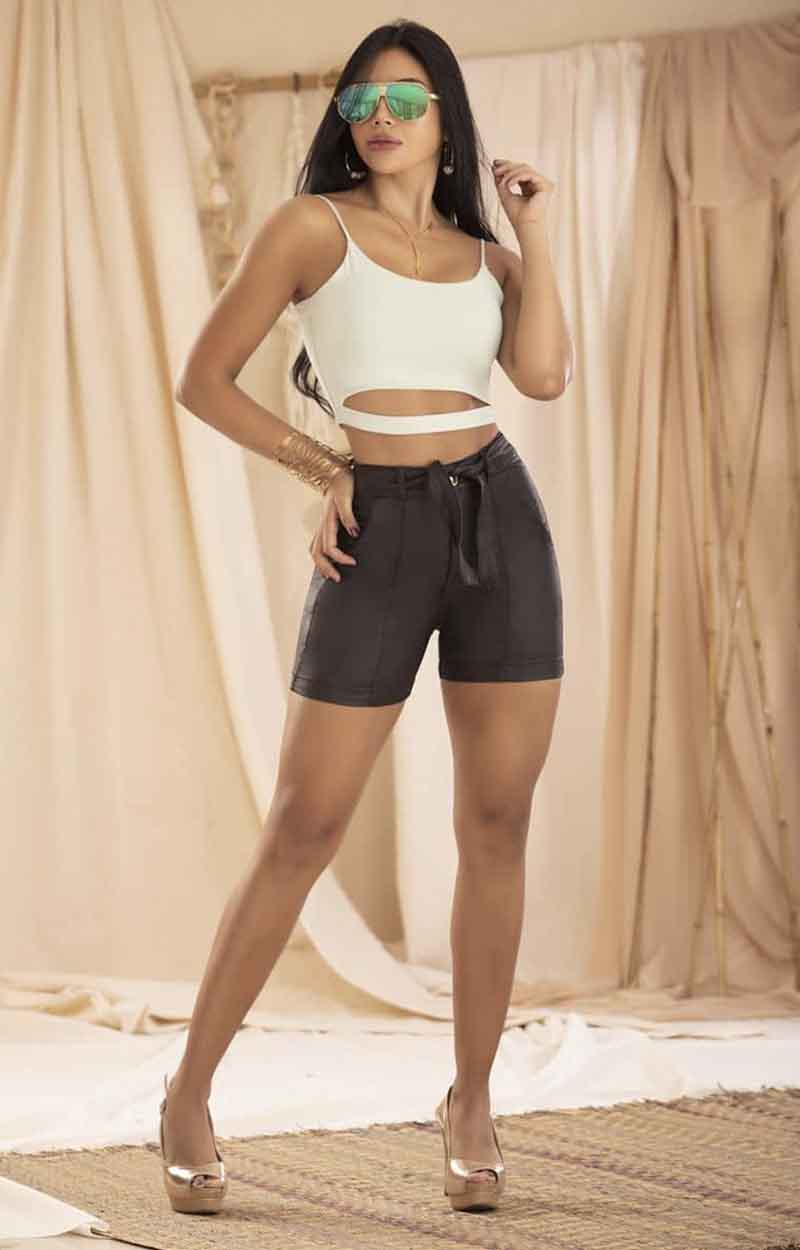Short Efecto Cuero SP7408