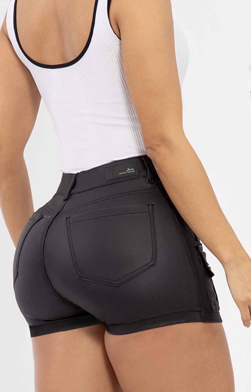 Short falda Efecto Cuero UP2536