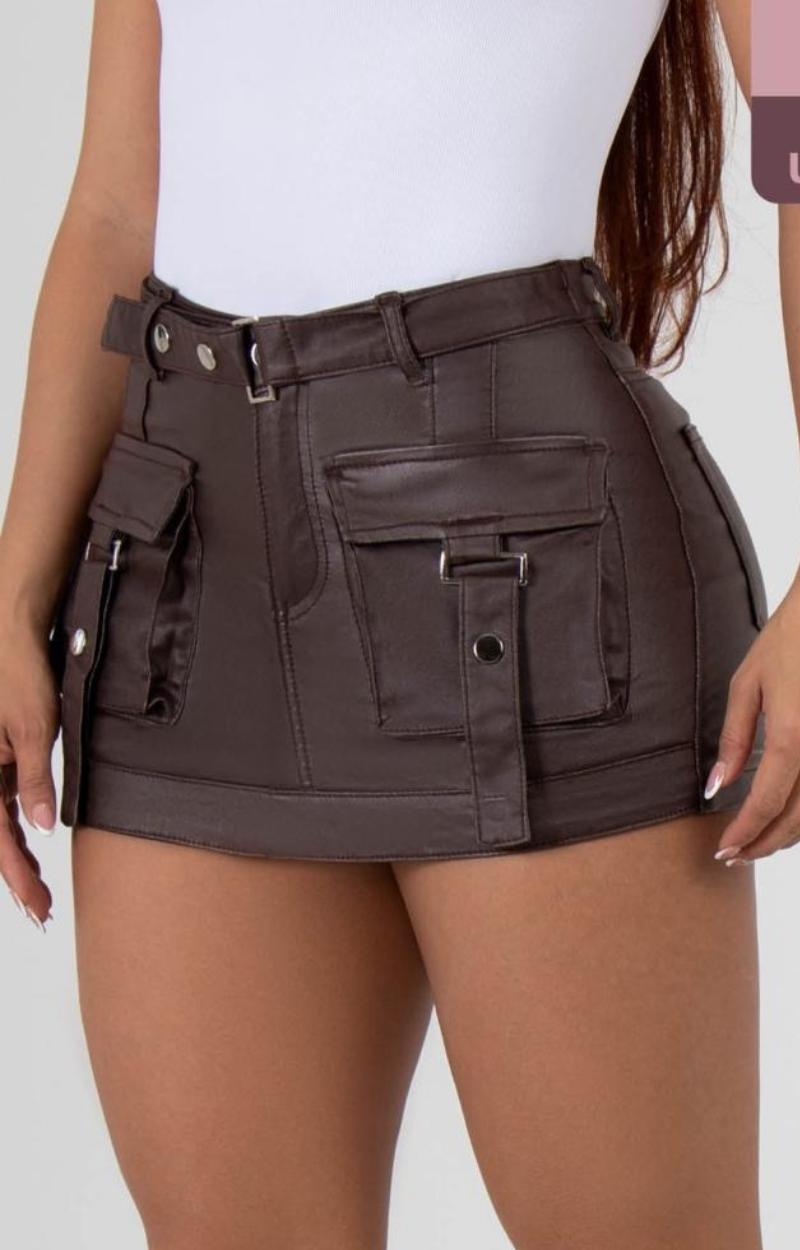 Short falda Efecto Cuero UP2534